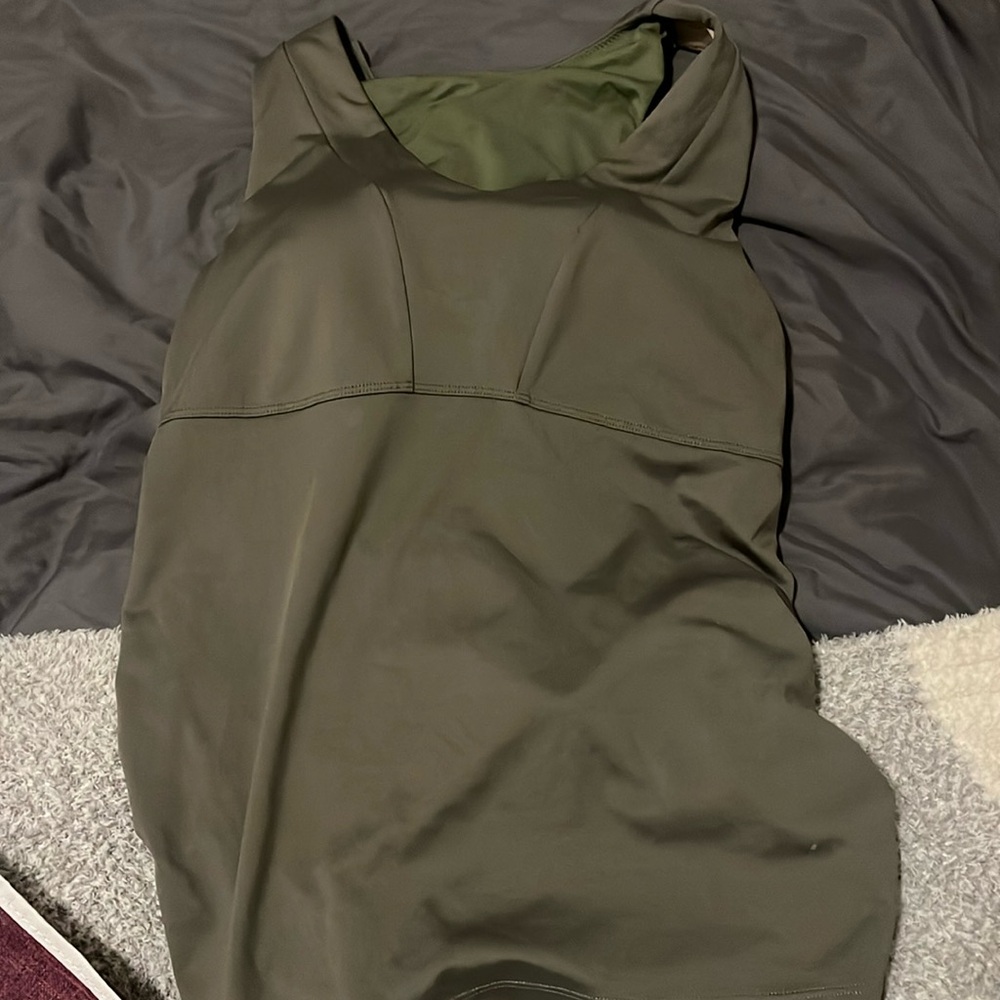 Athleta Green Tank Built In Bra Size m